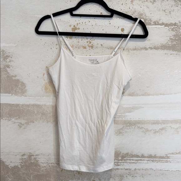 Time and Tru Women's White Tank Top size 4-6 - Picture 1 of 3
